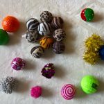 Different balls for your cat by healthycatdetective.com