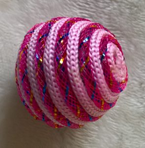 Mesh ball for cat by healthycatdetective.com